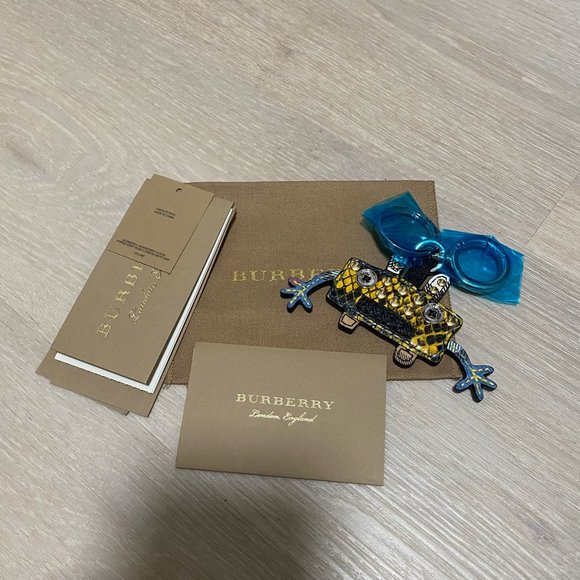 Burberry London England Python Embossed Robot Charm - Picture 2 of 4
